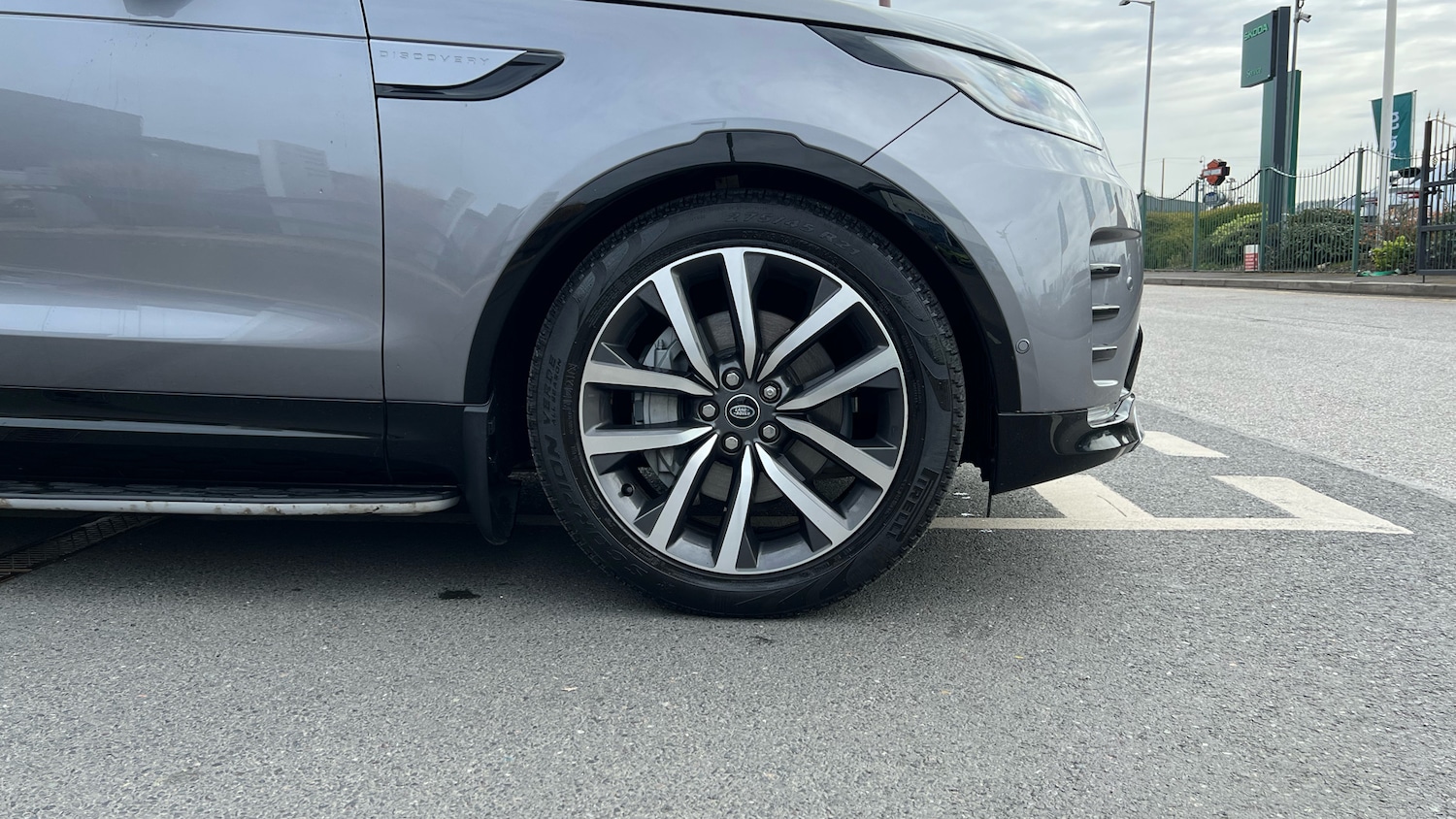 Used Land Rover Discovery 2022 for sale - 78010927: Photo 8