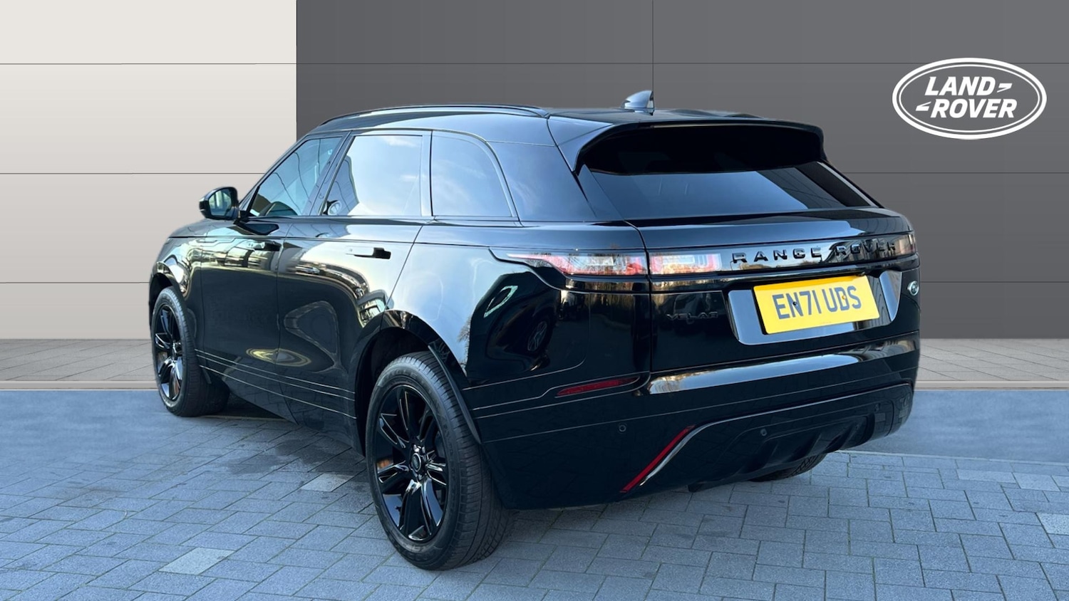 Used Land Rover Range Rover Velar 2021 for sale - 76725517: Photo 2