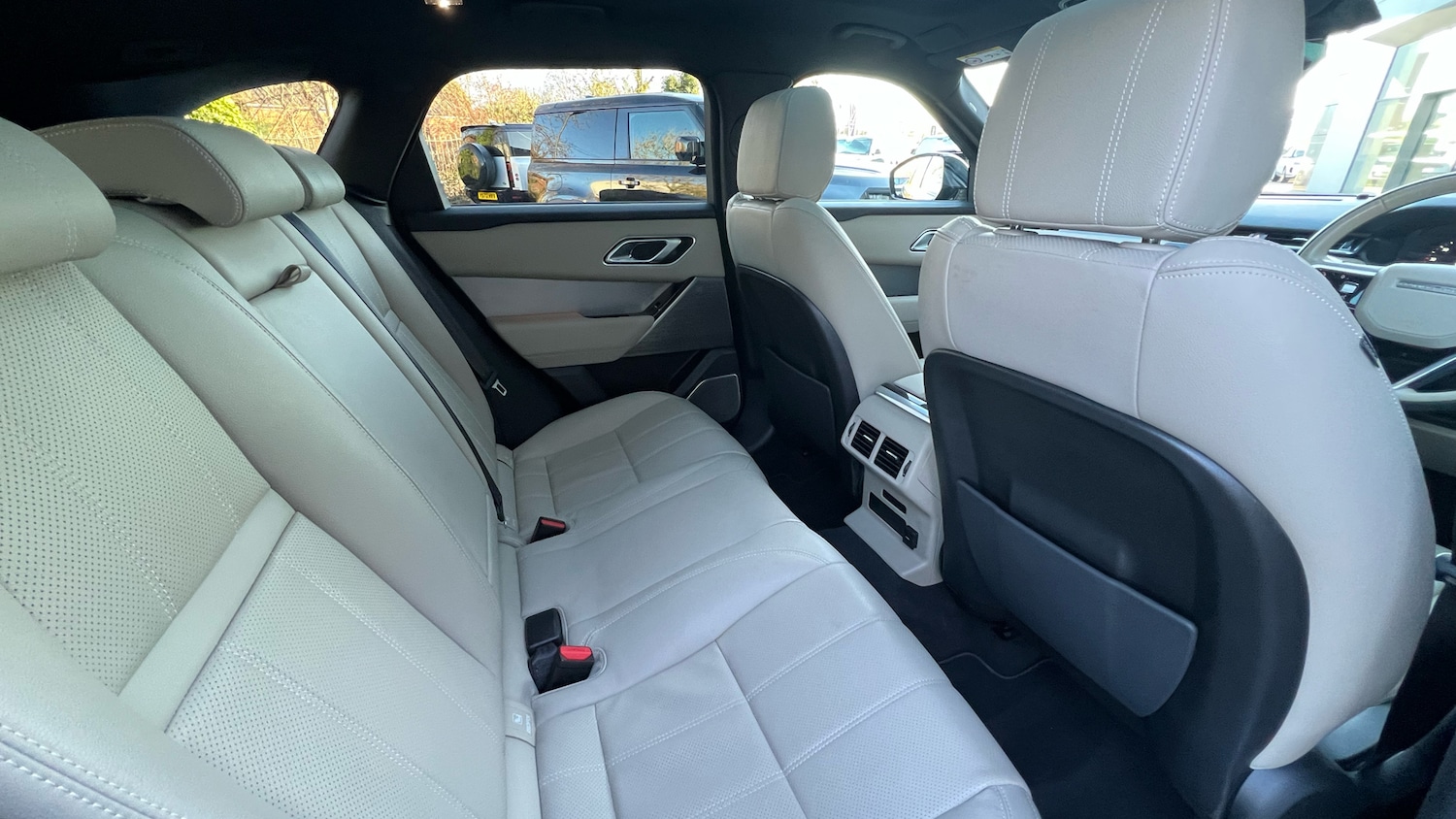 Used Land Rover Range Rover Velar 2021 for sale - 76725517: Photo 32