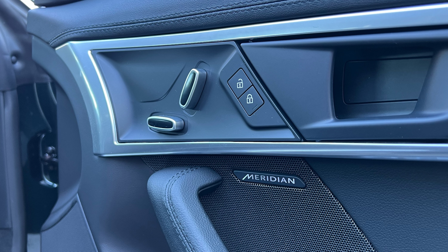 Used Jaguar F-Type 2021 for sale - 77138497: Photo 32