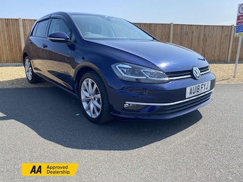 Used Volkswagen Golf 2018 for sale - 79251793: Photo