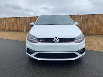 Used Volkswagen Polo 2015 for sale - 79222524: Photo
