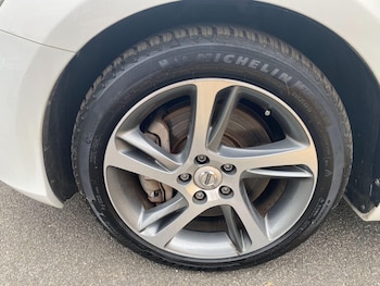 Used Volvo V40 2016 for sale - 79228665: Photo