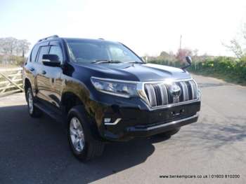 2025 (22) - 2.8D Invincible Auto 4WD Euro 6 (s/s) 5dr (7 Seat)