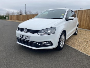Used Volkswagen Polo 2015 for sale - 79222525: Photo