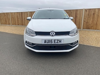 Used Volkswagen Polo 2015 for sale - 79222525: Photo