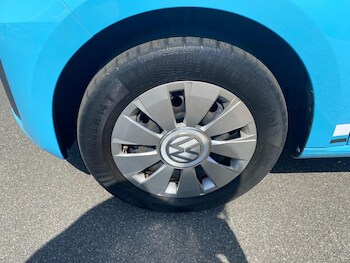 Used Volkswagen up! 2017 for sale - 79222570: Photo