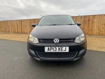 Used Volkswagen Polo 2013 for sale - 79222556: Photo