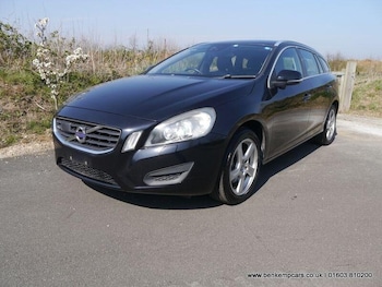 Used Volvo V60 2013 for sale - 79222527: Photo