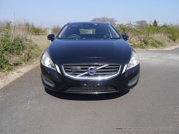 Used Volvo V60 2013 for sale - 79222527: Photo