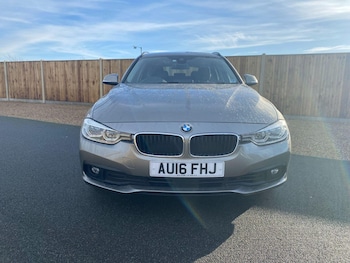 Used BMW 3 Series 2016 for sale - 79222516: Photo
