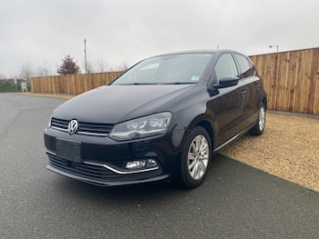 Used Volkswagen Polo 2015 for sale - 79222549: Photo