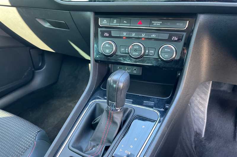 Used SEAT Leon 2019 for sale - 77755862: Photo 12
