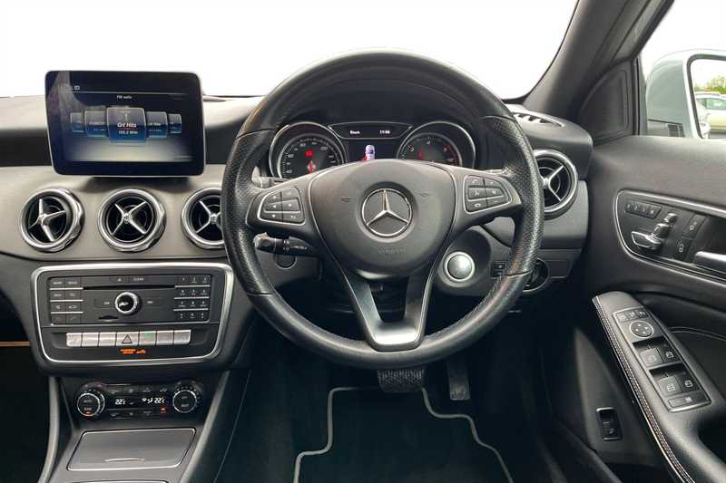 Used Mercedes-Benz GLA 2018 for sale - 78103397: Photo 15