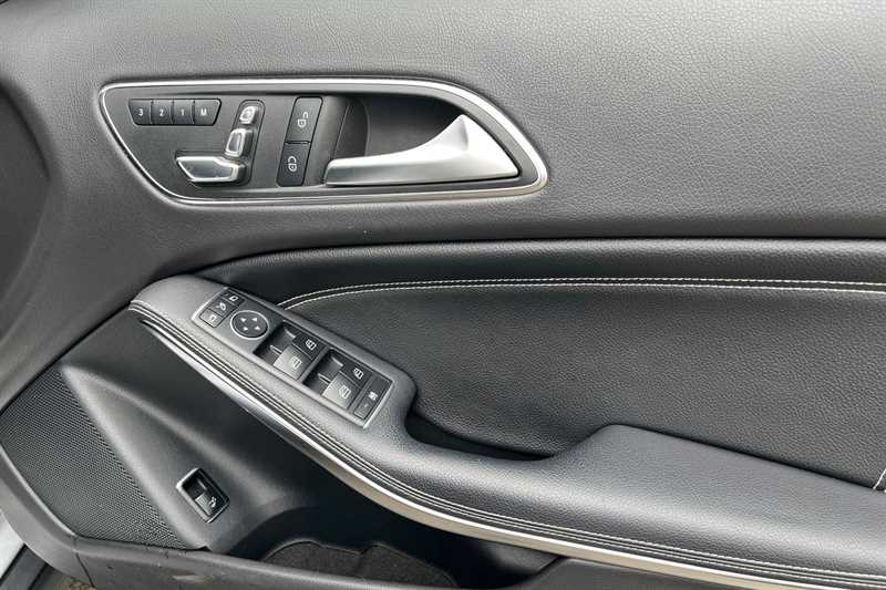 Used Mercedes-Benz GLA 2018 for sale - 78103397: Photo 22