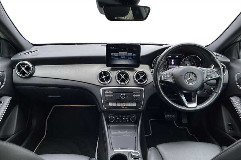 Used Mercedes-Benz GLA 2018 for sale - 78103397: Photo 9