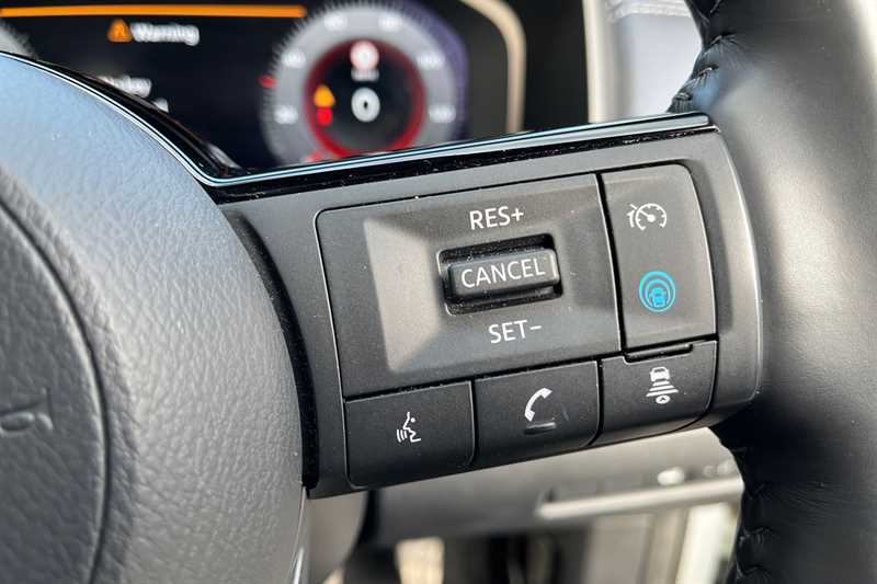 Used Nissan Qashqai for sale - 77660641: Photo 27