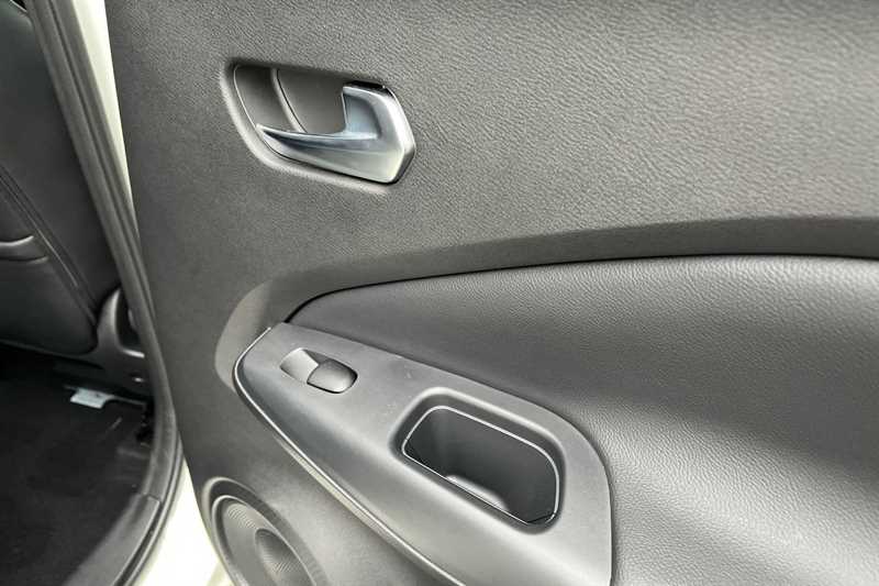 Used Nissan Juke 2024 for sale - 76826947: Photo 36