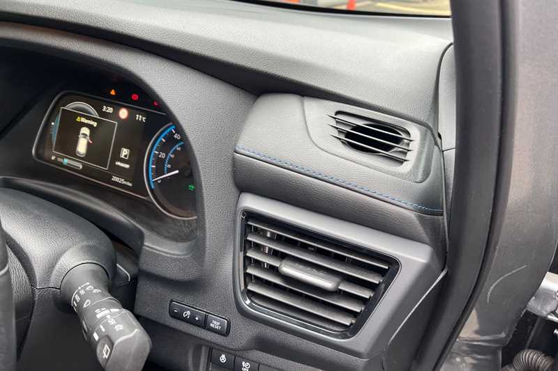 Used Nissan Leaf 2022 for sale - 78187151: Photo 24