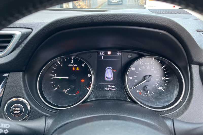 Used Nissan Qashqai 2018 for sale - 76826936: Photo 14