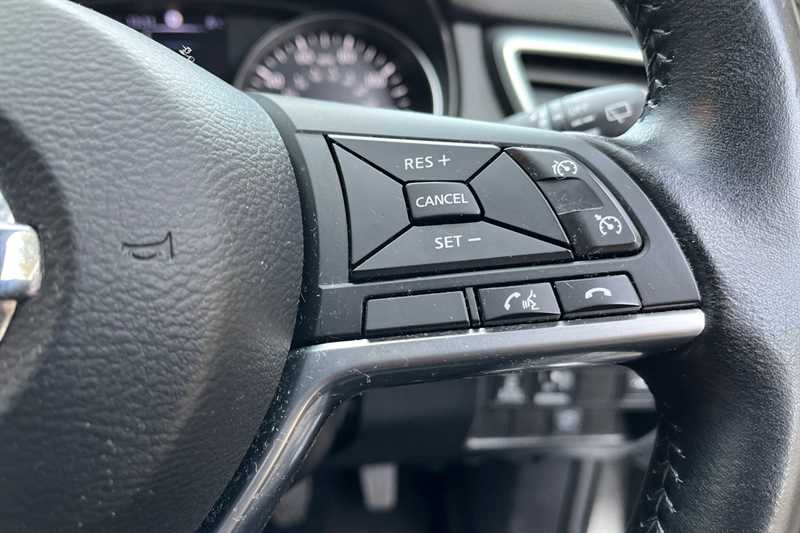 Used Nissan Qashqai 2018 for sale - 76826936: Photo 25