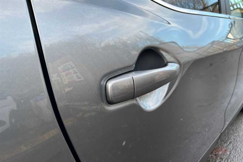 Used Nissan Qashqai 2018 for sale - 76826936: Photo 42