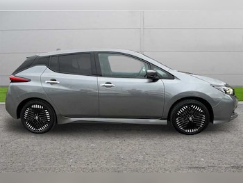 Used Nissan Leaf 2022 for sale - 79051212: Photo