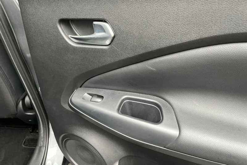 Used Nissan Juke 2022 for sale - 76140624: Photo 33