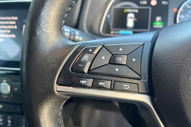 Used Nissan Leaf 2022 for sale - 77960289: Photo 16