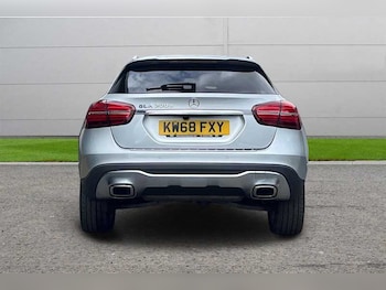 Used Mercedes-Benz GLA 2018 for sale - 78936693: Photo