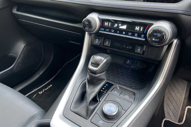 Used Toyota RAV4 2022 for sale - 76745551: Photo 12