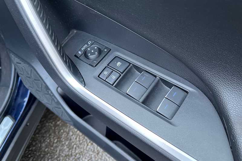 Used Toyota RAV4 2022 for sale - 76745551: Photo 18