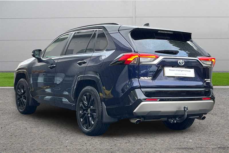 Used Toyota RAV4 2022 for sale - 76745551: Photo 2