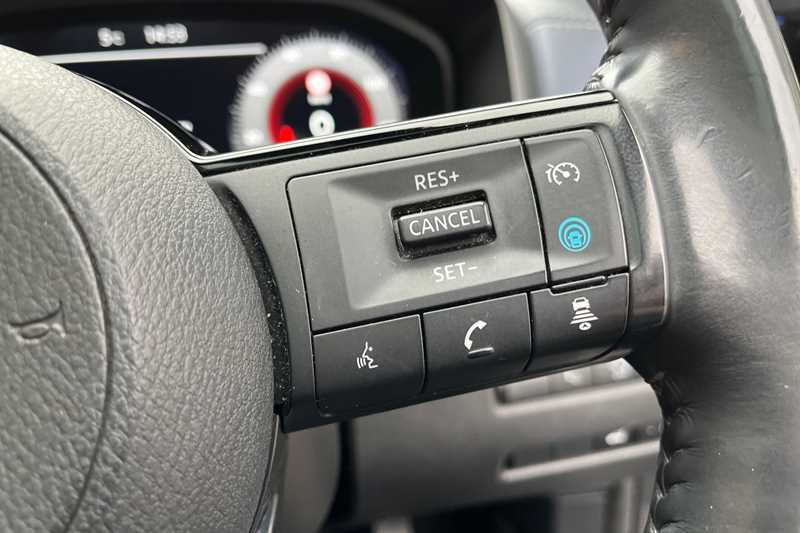 Used Nissan Qashqai for sale - 76731798: Photo 27