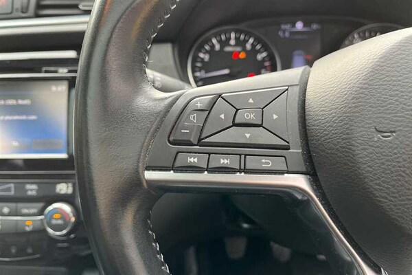 Used Nissan Qashqai 2018 for sale - 76155199: Photo 17