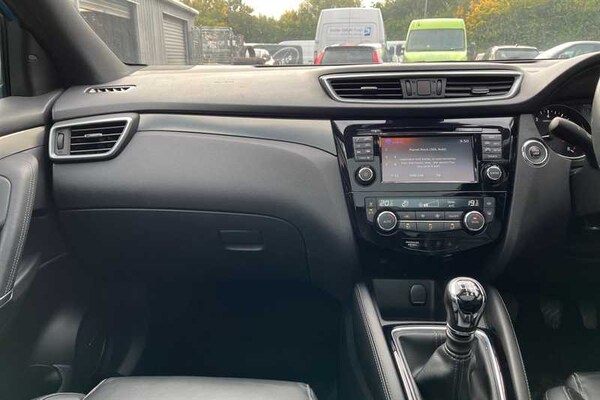Used Nissan Qashqai 2018 for sale - 76155199: Photo 18