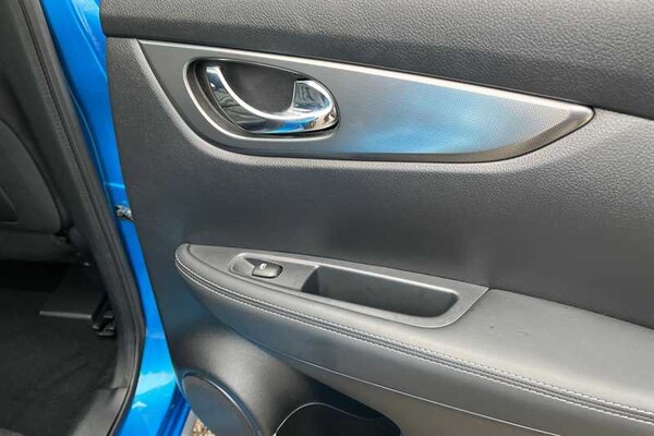 Used Nissan Qashqai 2018 for sale - 76155199: Photo 37
