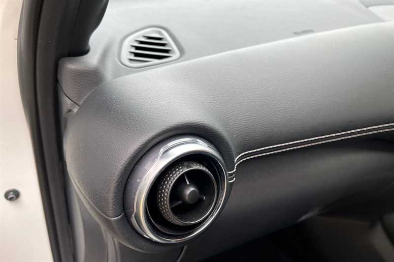 Used Nissan Juke 2023 for sale - 77600655: Photo 38