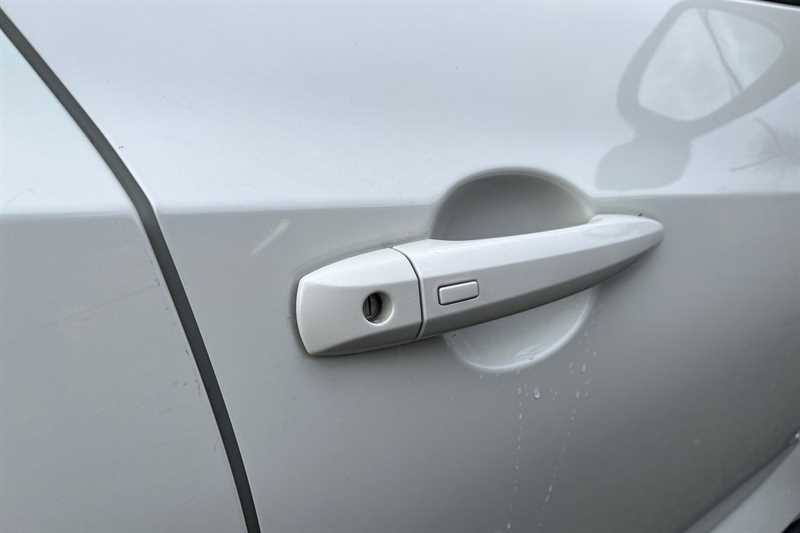 Used Nissan Juke 2023 for sale - 77600655: Photo 43