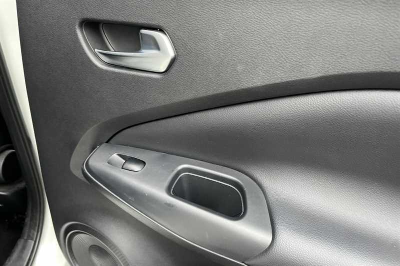 Used Nissan Juke 2023 for sale - 77428423: Photo 37