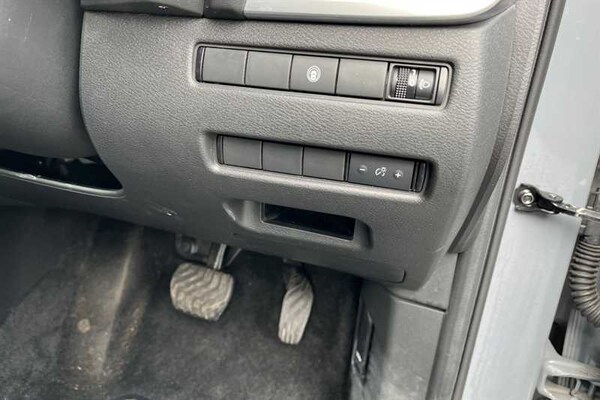 Used Nissan X-Trail 2024 for sale - 76140618: Photo 23