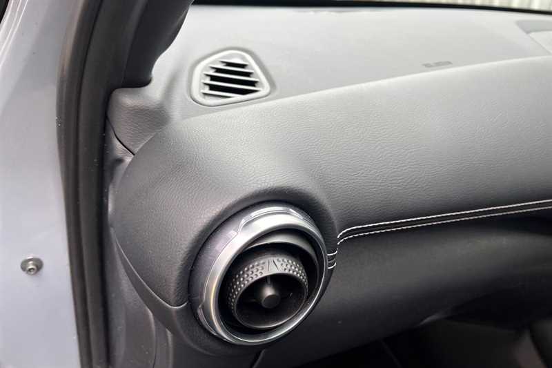 Used Nissan Juke for sale - 78103390: Photo 38