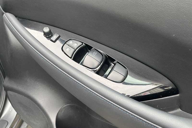 Used Nissan Leaf 2021 for sale - 78187149: Photo 18