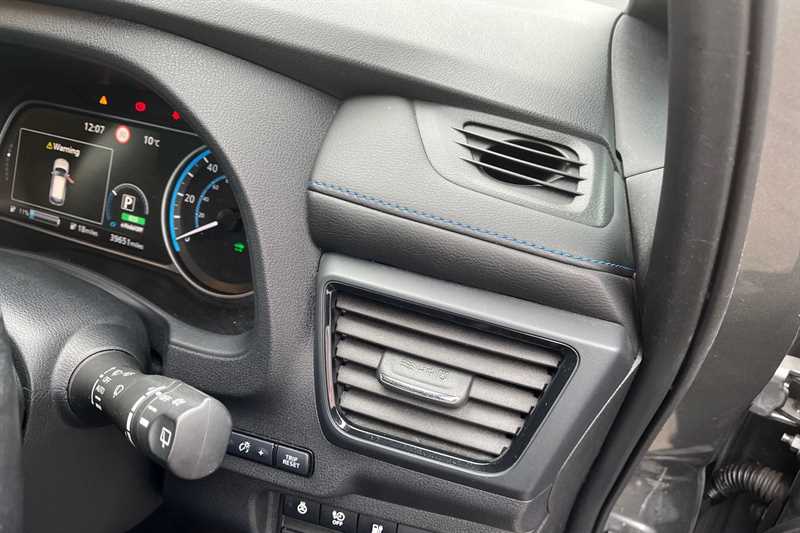 Used Nissan Leaf 2021 for sale - 78187149: Photo 24