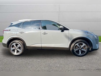 Used Nissan Qashqai 2023 for sale - 79523373: Photo