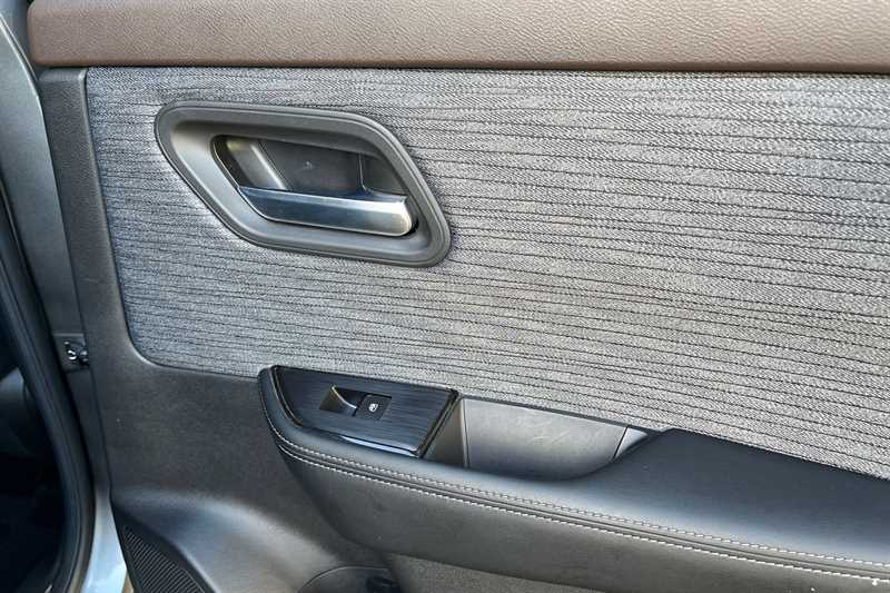 Used Nissan X-Trail 2024 for sale - 76745554: Photo 37