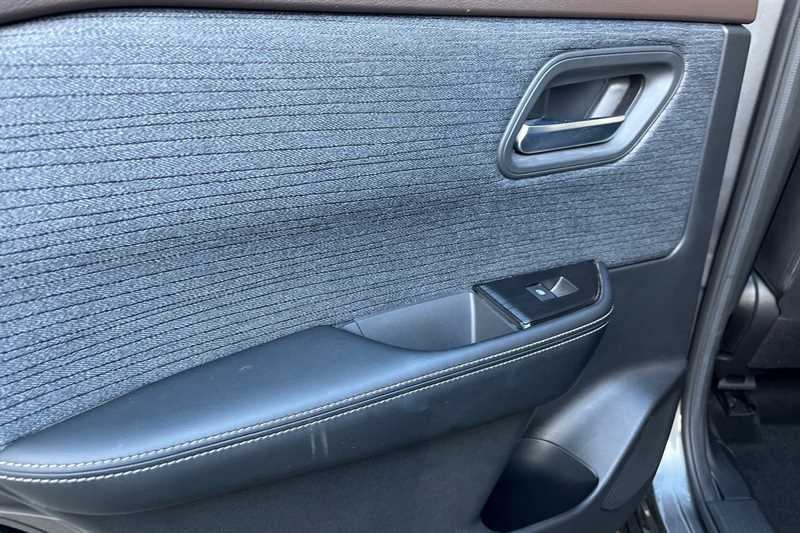 Used Nissan X-Trail 2024 for sale - 76745554: Photo 38