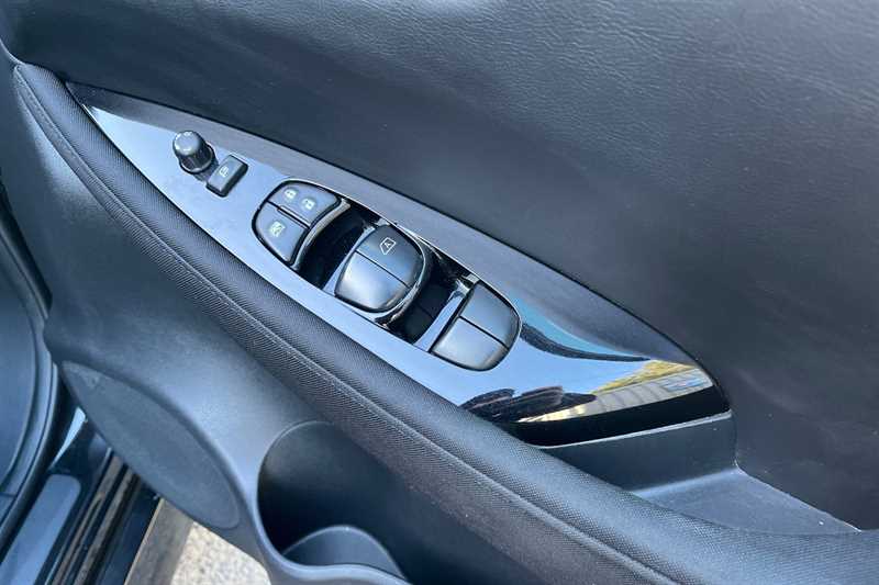 Used Nissan Leaf 2022 for sale - 77960330: Photo 18