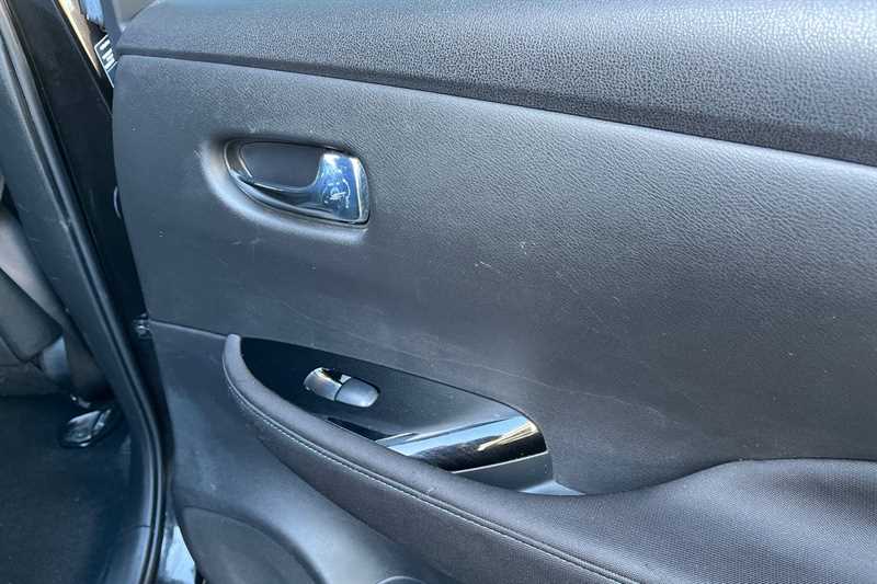 Used Nissan Leaf 2022 for sale - 77960330: Photo 37