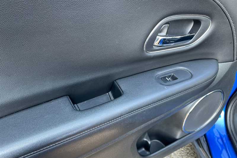 Used Honda HR-V 2018 for sale - 77755805: Photo 35